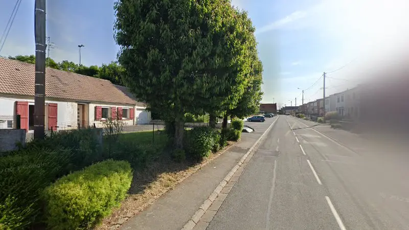 Vue de la rue devant Monier Rodolphe, Saint-Hilaire-lez-Cambrai