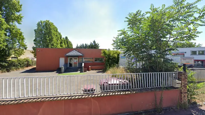 Vue de la rue devant Central Pneumatique - Point S - Garges-lès-Gonesse, Garges-lès-Gonesse