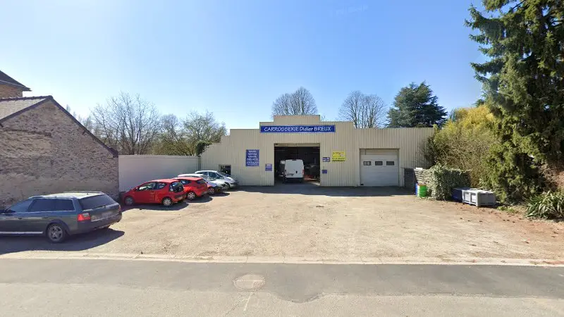 Vue de la rue devant Carrosserie Didier Breux, Forcé