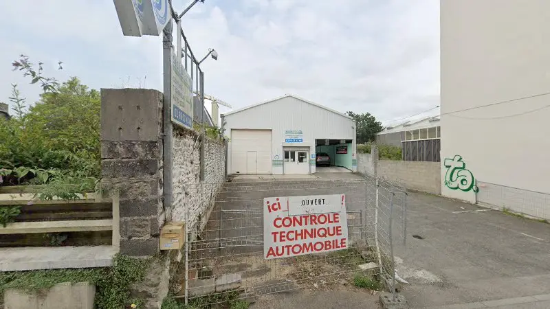 Vue de la rue devant Sécuritest Contrôle Technique Automobile BREST - ANATOLE FRANCE, Brest