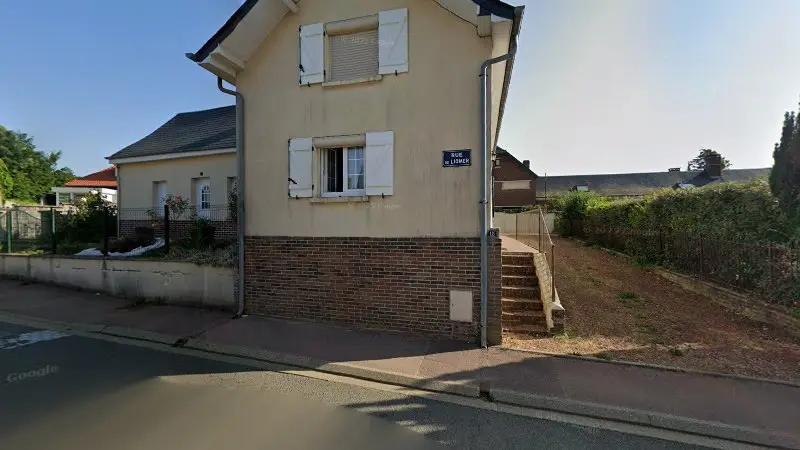 Vue de la rue devant Ademeg Laser, Beaucamps-le-Vieux