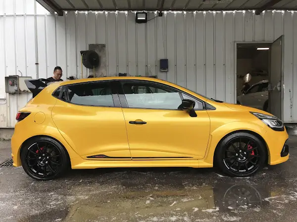 Photo publiée sur la fiche Google de A.R.S Automobiles - Carrosserie, Gignac-la-Nerthe
