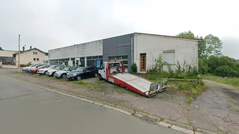 Vue de la rue devant GARAGE DE L'ETANG - Citroën, Cieux