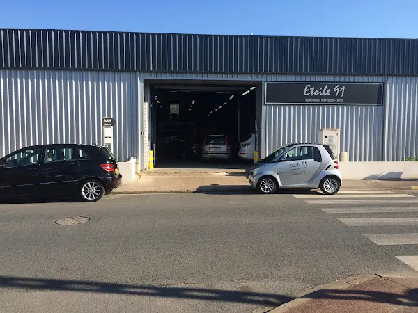 Photo publiée sur la fiche Google de ETOILE 91 SPECIALISTE MERCEDES-BENZ ET SMART, Wissous