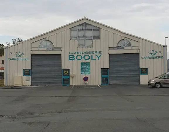 Photo publiée sur la fiche Google de TOP CARROSSERIE - CARROSSERIE BOOLY, Rochefort