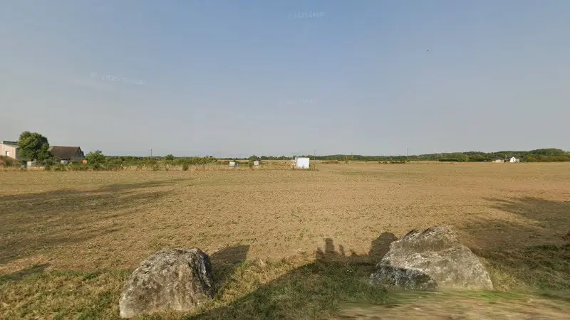 Vue de la rue devant Etablissements Gribet, Nazelles-Négron