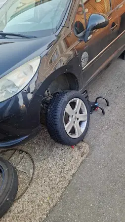 Photo publiée sur la fiche Google de DL AUTO PNEU, Nixéville-Blercourt
