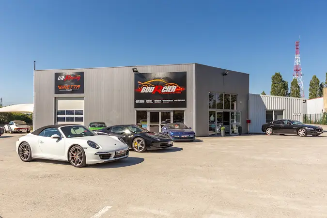 Photo publiée sur la fiche Google de Bourcier Auto Sport, spécialiste Porsche, prestige et classics, Saint-Barthélemy-d'Anjou