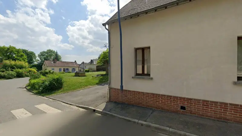 Vue de la rue devant Jmdiscountauto, Montigny-sur-l'Hallue