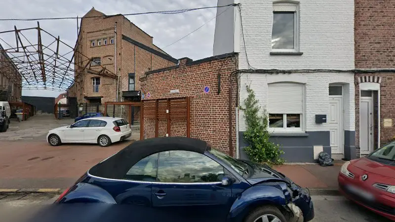 Vue de la rue devant GT service, Marcq-en-Barœul