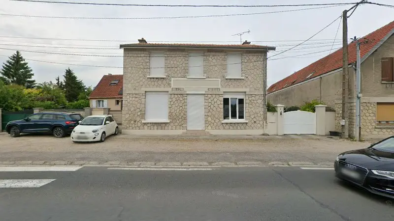 Vue de la rue devant GARAGE DE LA COTE 108, Berry-au-Bac