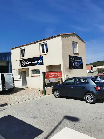 Photo publiée sur la fiche Google de Mj carrosserie, Saint-Mitre-les-Remparts