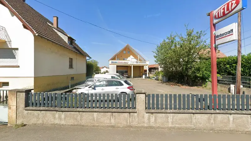 Vue de la rue devant Garage TIFLIZ Naki, Boofzheim