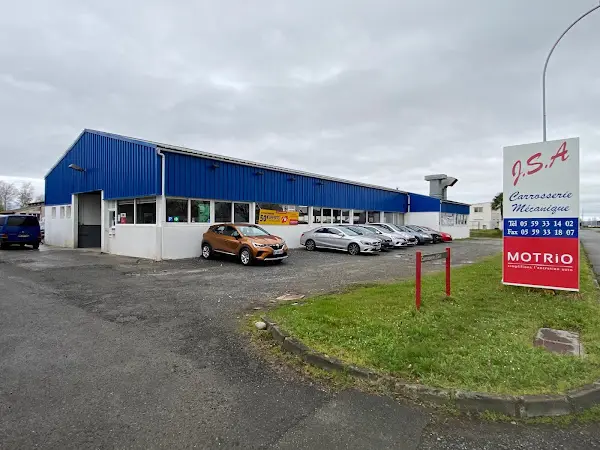 Photo publiée sur la fiche Google de Carrosserie J.S.A - Motrio, Serres-Castet