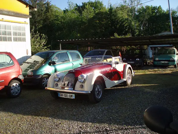 Photo publiée sur la fiche Google de Carrosserie Hugues, Pau