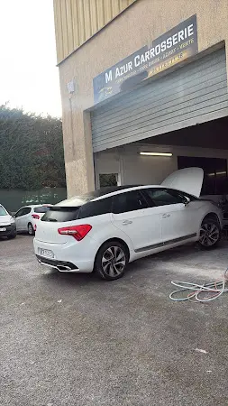 Photo publiée sur la fiche Google de M azur carrosserie, Mougins