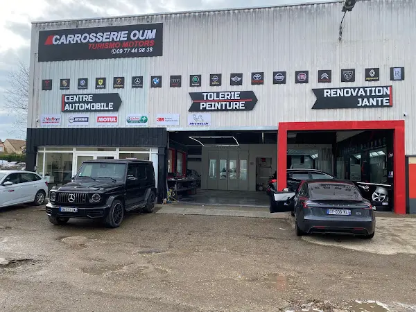 Photo publiée sur la fiche Google de Carrosserie OUM VERSAILLES 78 Garage Dépannage, Versailles