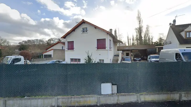 Vue de la rue devant Jean dépanne, Montigny-lès-Cormeilles