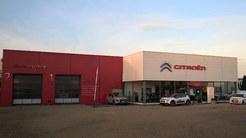 Photo publiée sur la fiche Google de SARL GARAGE DE LA LEVRIERE - Citroën, Étrépagny