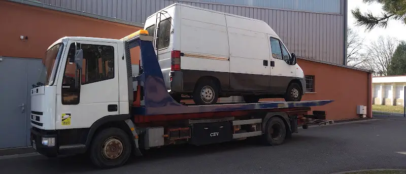 Photo publiée sur la fiche Google de Henin auto dépannage, Fouquières-lès-Lens