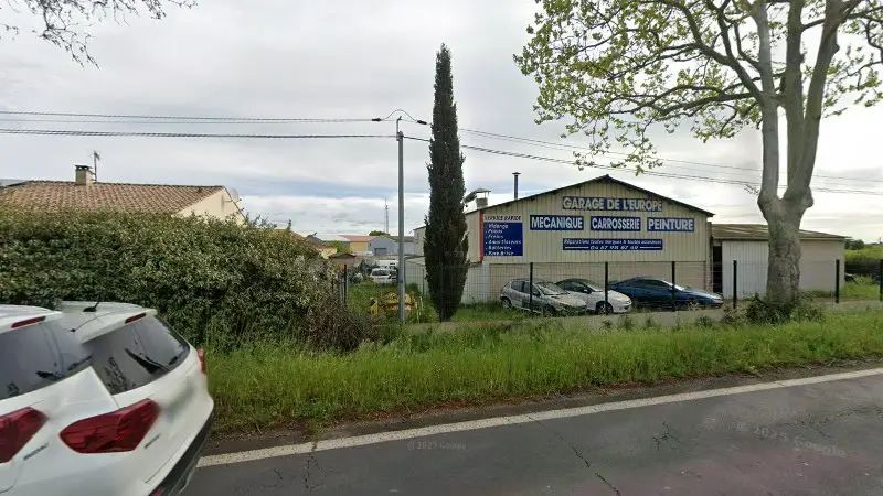 Vue de la rue devant Garage de l'Europe, Montblanc