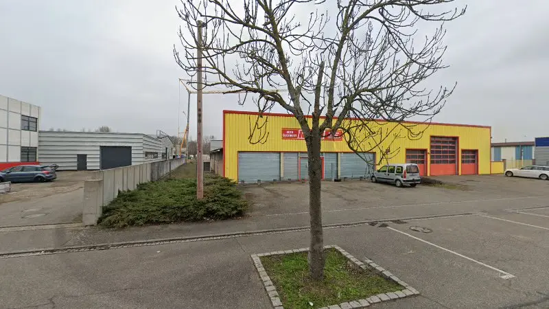 Vue de la rue devant Auto Electricité Roth SARL, Haguenau