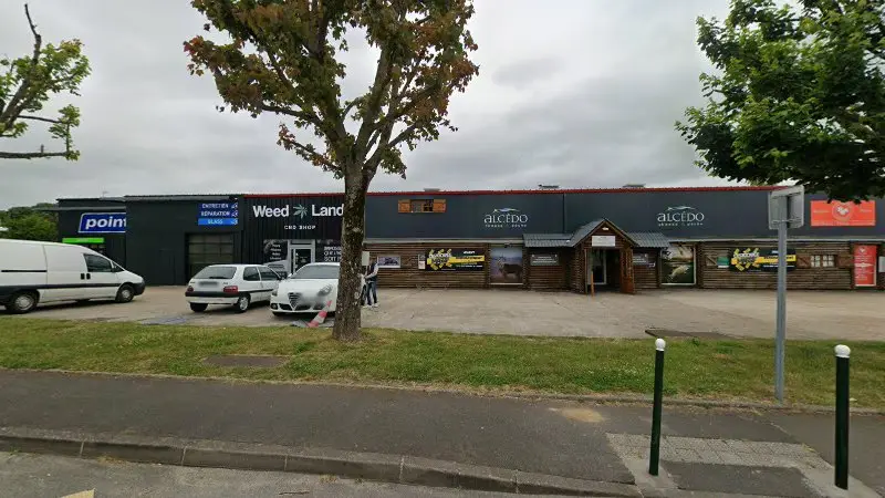 Vue de la rue devant Centre pare-brise S Glass Rambouillet, Rambouillet