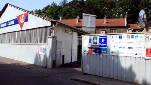 Photo publiée sur la fiche Google de AD Carrosserie AUTO GARAGE CALUIRE, Caluire-et-Cuire