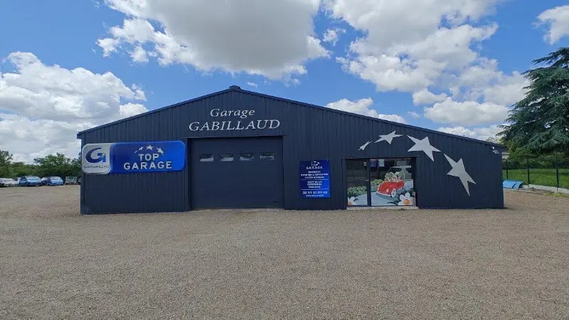 Photo publiée sur la fiche Google de TOP GARAGE - GARAGE GABILLAUD, Mareuil-sur-Lay-Dissais