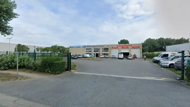 Vue de la rue devant Arques Electro Diesel Calais - Bosch Car Service, Calais