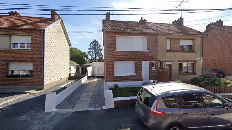 Vue de la rue devant GARAGE PREMIER - GARAGE ESTHETIQUE AUTO 59, Aulnoye-Aymeries