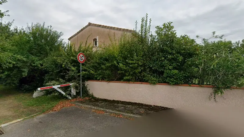 Vue de la rue devant AF 31 Sarl AVENIR AUTO, Saint-Alban