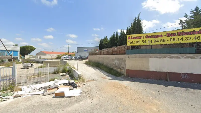 Vue de la rue devant Corma Sport S.A.R.L, Perpignan
