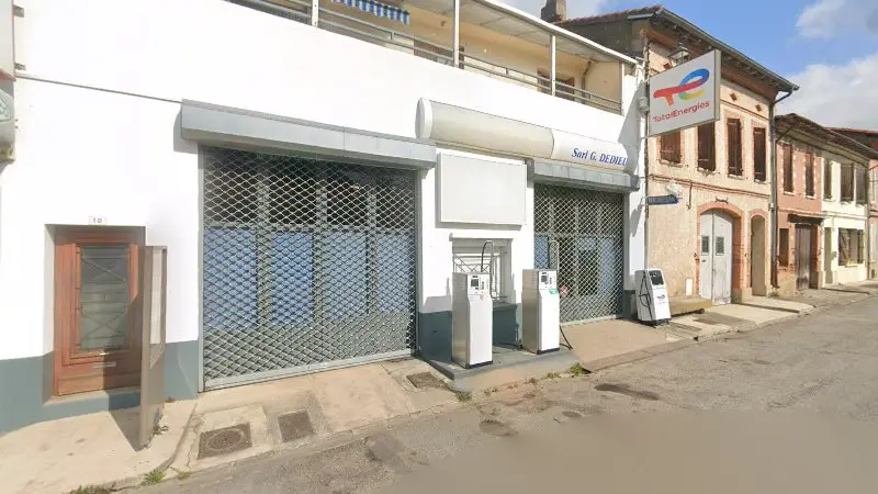 Vue de la rue devant Eurorepar Garage Dedieu, Rieumes