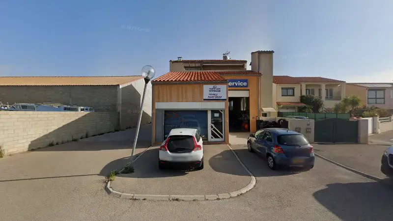 Vue de la rue devant France Pare-Brise - Chez Garage Abo, Le Barcarès