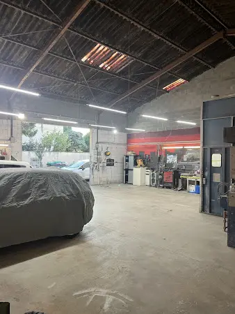 Photo publiée sur la fiche Google de French carrosserie, Châteauneuf-les-Martigues