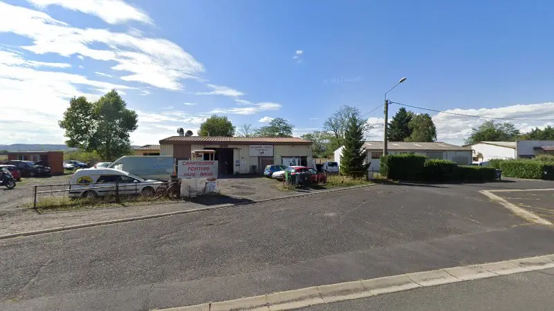 Vue de la rue devant Carrosserie Mahoudeaux, Auzat-la-Combelle