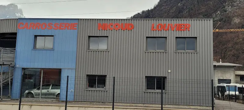 Photo publiée sur la fiche Google de SAS Carrosserie Nicoud louvier, Passy