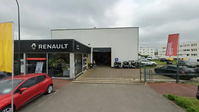 Vue de la rue devant GARAGE BONNEAU RELAIS COLIS PRIVE, Pacy-sur-Eure