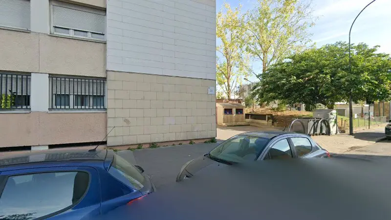 Vue de la rue devant Gl pneumatiques, Aubervilliers