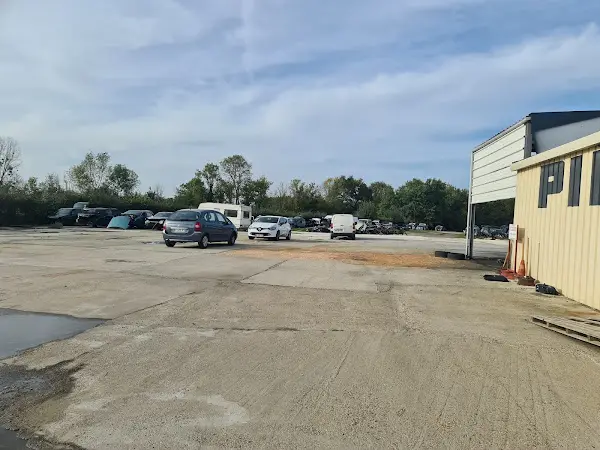 Photo publiée sur la fiche Google de CASSE AUTO SERVICE