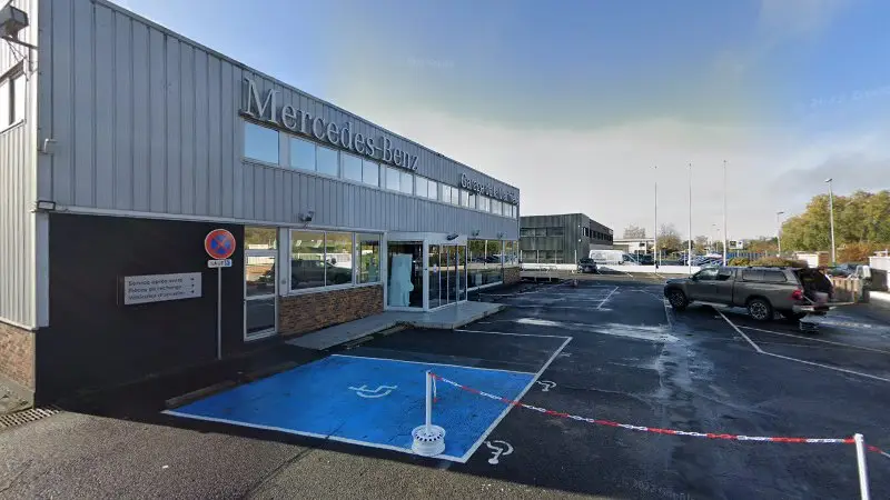 Vue de la rue devant GARAGE REPARATIONS SERVICES DE L'ESSONNE, Fleury-Mérogis
