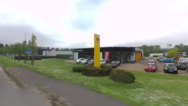 Vue de la rue devant Renault / Dacia - Garage Anet Auto Technique, Anet