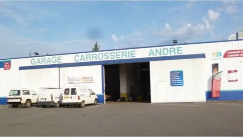 Photo publiée sur la fiche Google de TOP GARAGE - GARAGE CARROSSERIE ANDRE, Coulans-sur-Gée