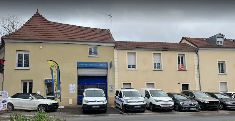 Photo publiée sur la fiche Google de Carrosserie De La Fontaine, Arnouville