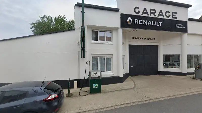 Vue de la rue devant Garage Hennequet SARL, Samer