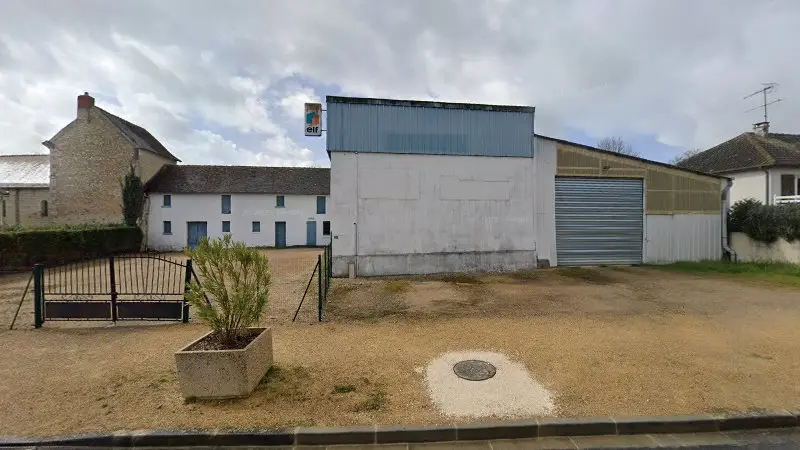 Vue de la rue devant Eurorepar Eurl Garage St Jacques, Availles-en-Châtellerault