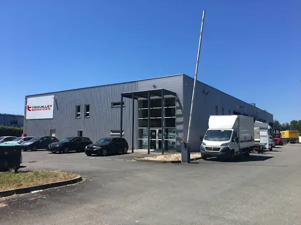 Photo publiée sur la fiche Google de Trouillet Services Bordeaux – PL et Utilitaires : Réparation, Entretien, Peinture, Carrosserie, Location Utilitaires et Semi, Saint-Médard-d'Eyrans