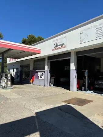 Photo publiée sur la fiche Google de Station essence Robion Avia / Garage TSE classic, Robion