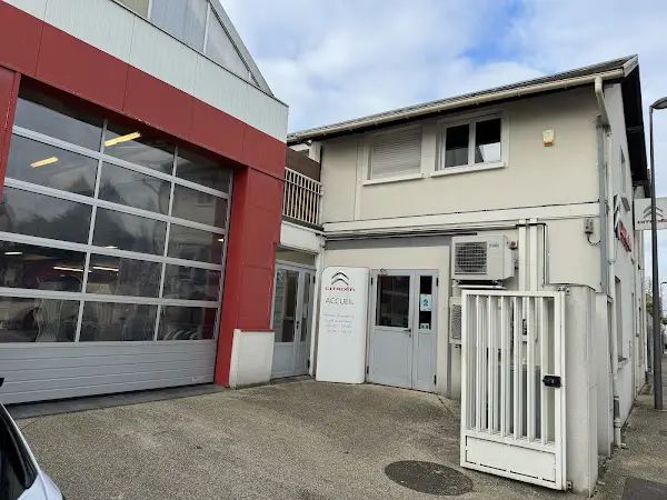 Photo publiée sur la fiche Google de Renosly ART Citroën - Peugeot, Torcy